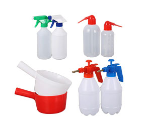 吉安容器供應(yīng)各種行業(yè)所需輔助工具，包括漏斗，噴壺、膠錘、水殼、油抽、封口機(jī)等各式工具，吉安容器超市，總能尋找到您所需要的物品!
